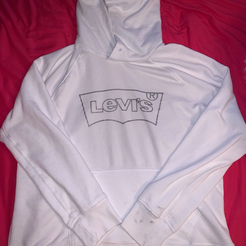 levi’s hoodie:))